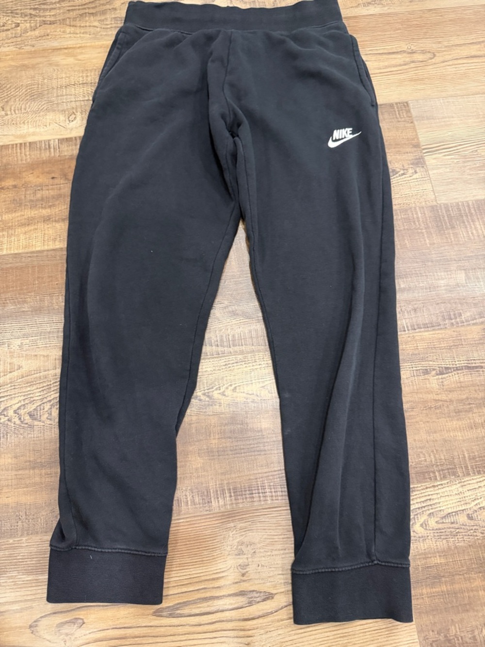 Nike Black Kids Fleece Joggers with White Swoosh size youth large